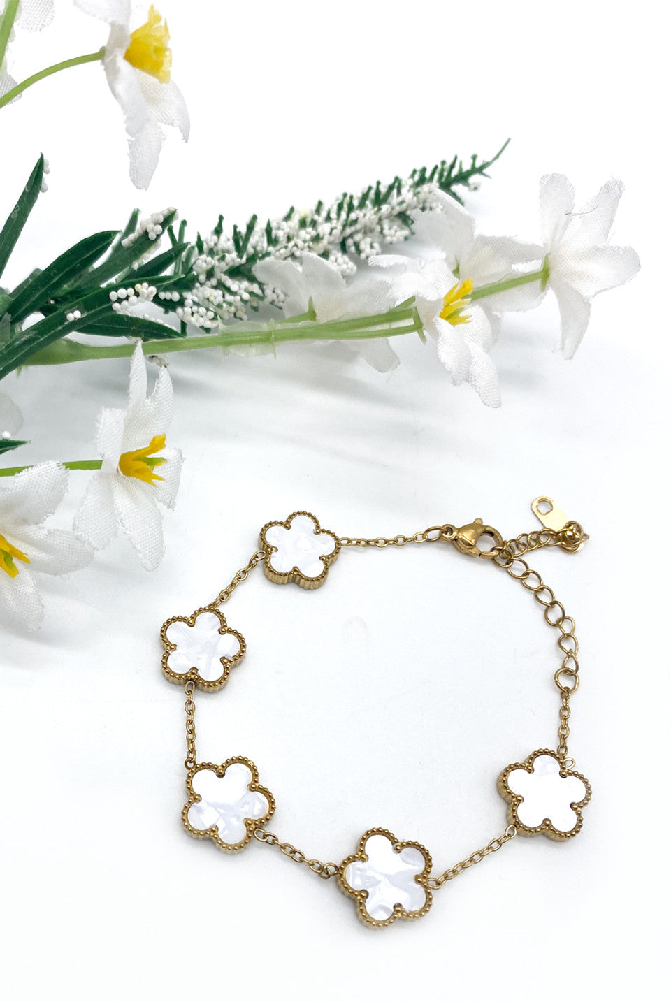 White Clover Style Bracelet